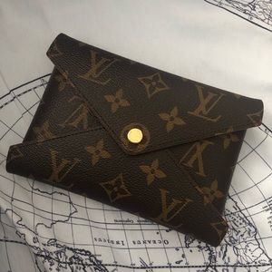 ✨ SOLD ✨ Authentic Louis Vuitton pochette Kirigami